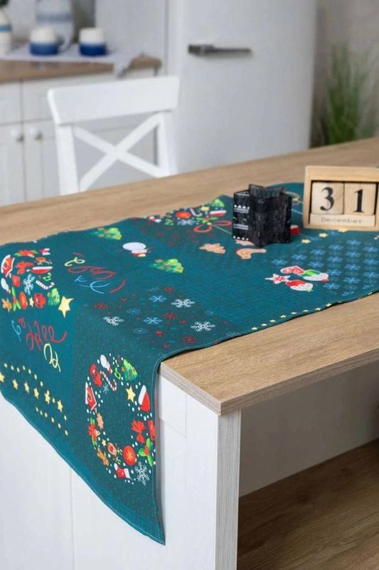 Доріжка (ранер) на стіл "Новорічна"